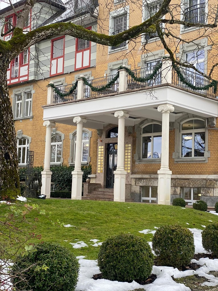 Institut auf dem Rosenberg.. elite international school